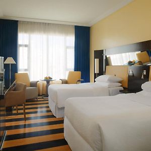 Zimmer mit zwei Einzelbetten